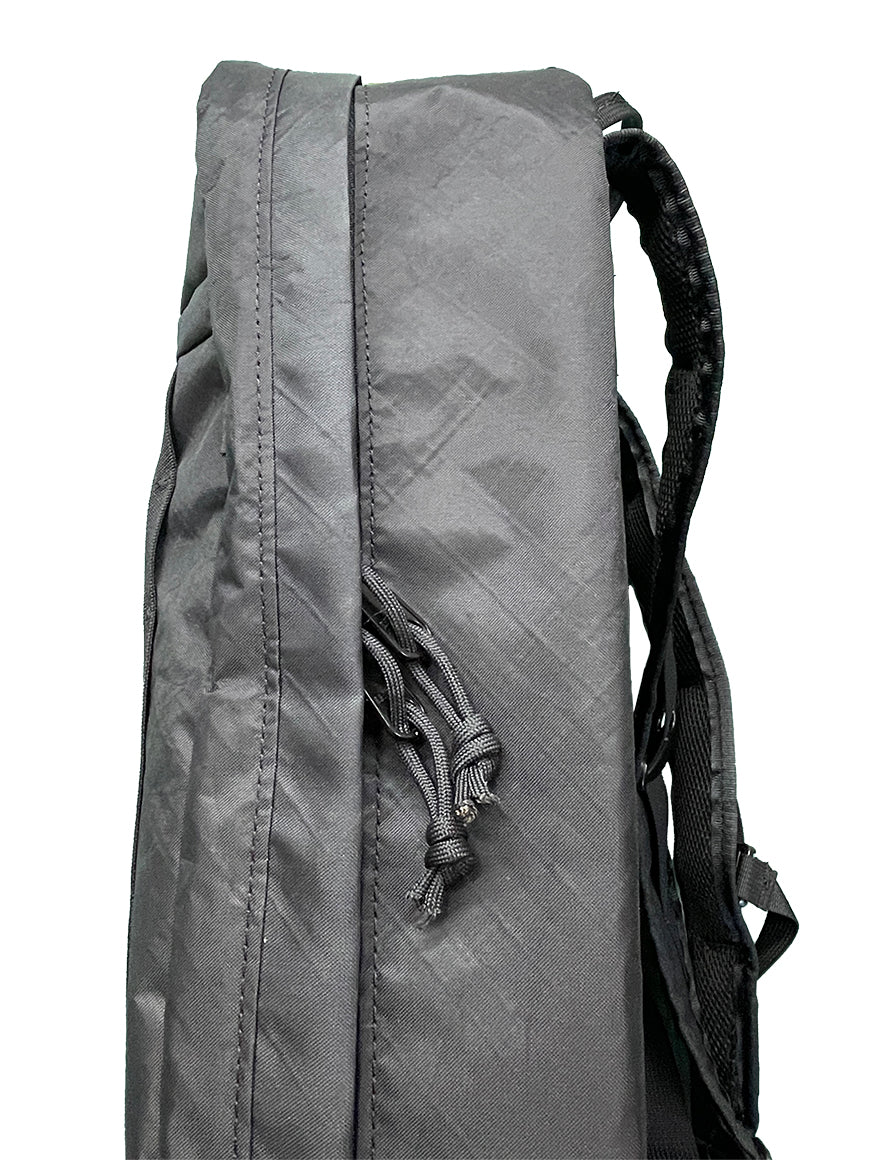 side view of Vancouver Daypack showing zipper wings all-groups